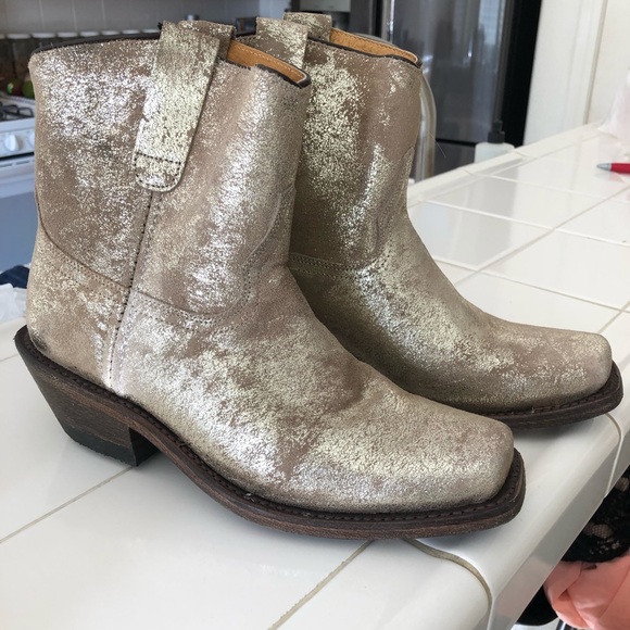 NWOB Cofi Gold Boots - Picture 2 of 6